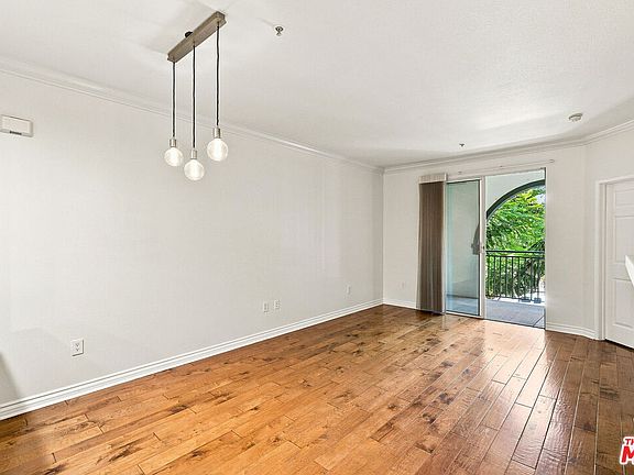 4th image of 12963 Runway Rd APT 218