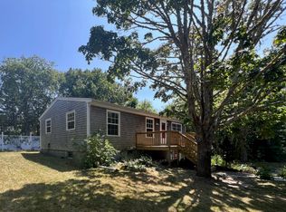 67 12th St S, Edgartown, MA 02539