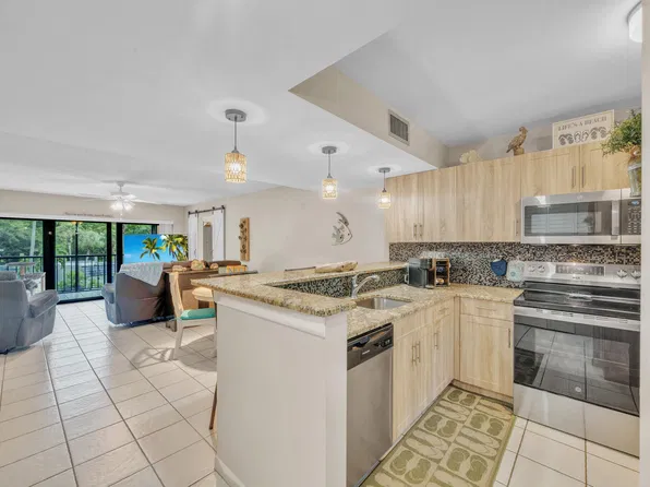 4833 Esedra Court #305, Lake Worth, FL 33467