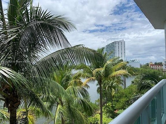 4th image of 16500 Collins Ave APT 355