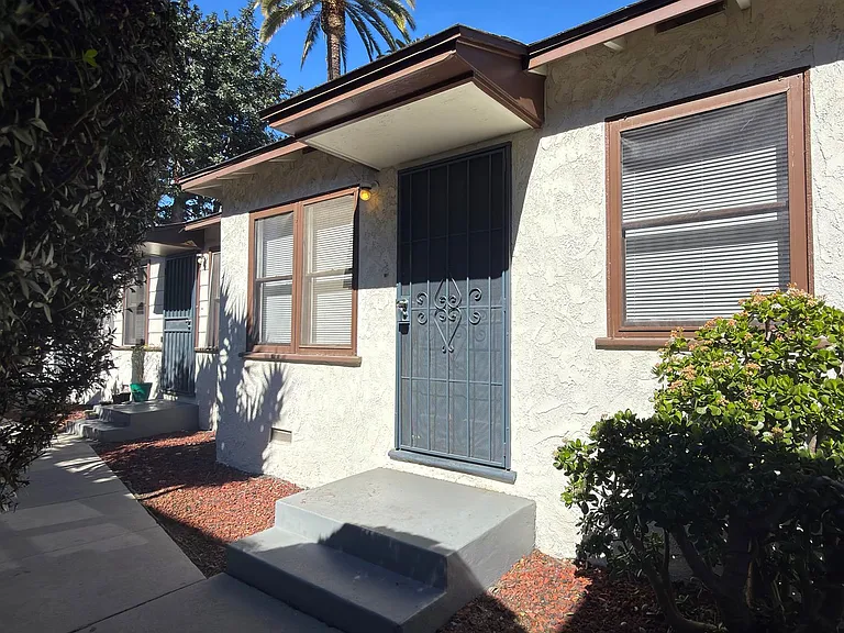 1934 Pine Ave — Photo 13