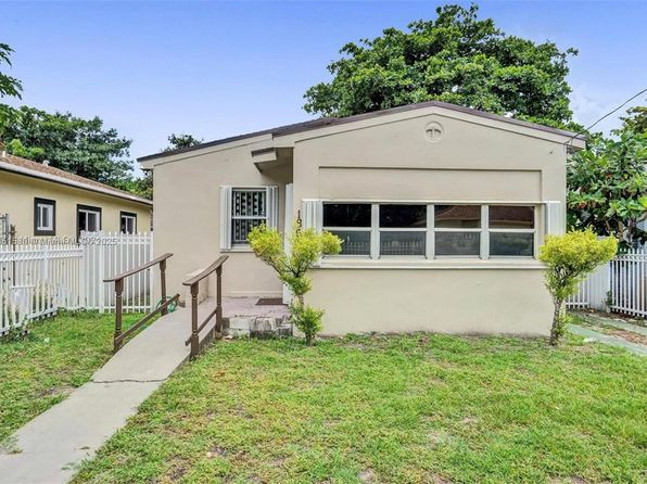 1868 NW 64th St
