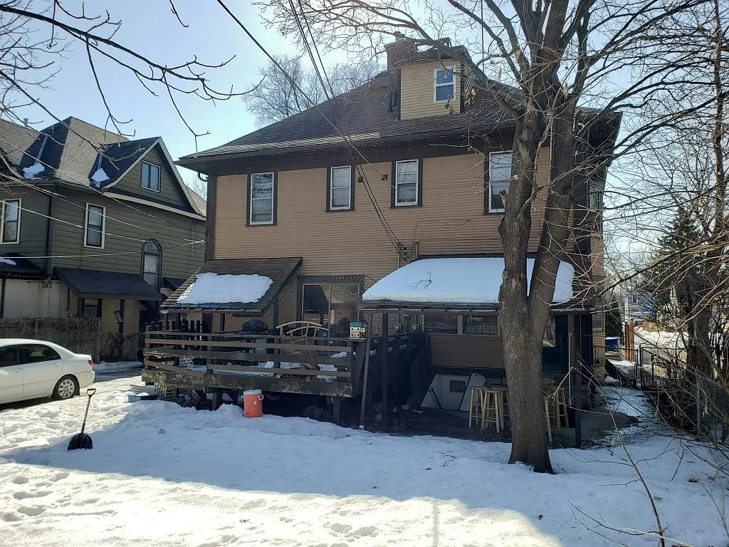 6 bed, $3,000 — Photo 3