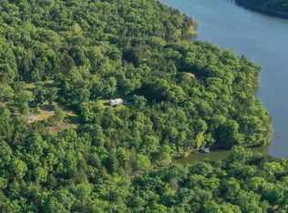 645 Everest Rd, Galena, MO 65656