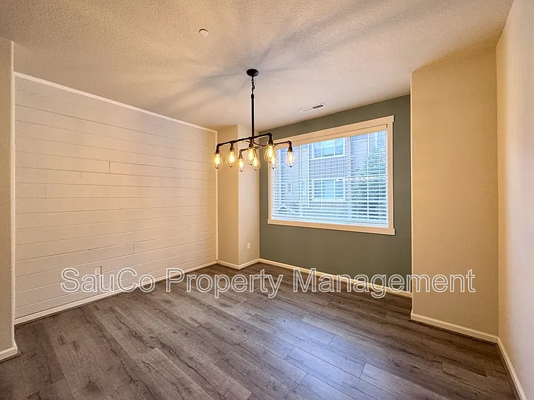 175 NE 80th Ave — Photo 9