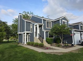 951 Glouchester Cir, Schaumburg, IL 60193