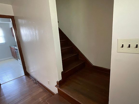 5th image of 818 Vienna Ave #818