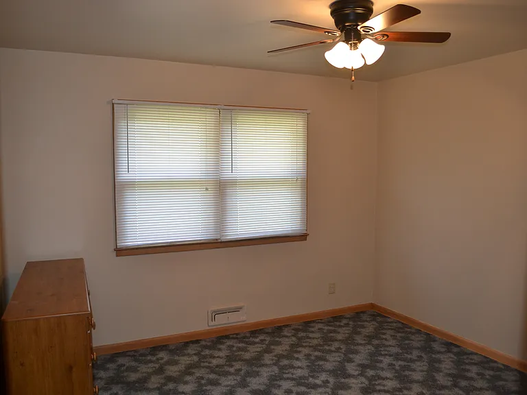 322 Webster St — Photo 50