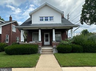 31 N Waverly St, Shillington, PA 19607