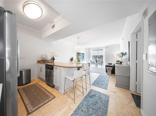 7290 SW 90th St APT 308, Miami, FL 33156