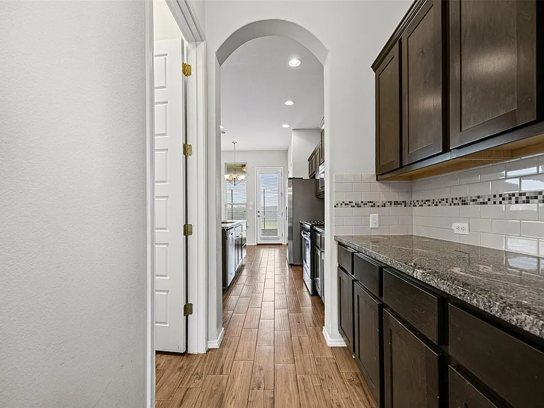 17401 Silent Harbor Loop — Photo 10