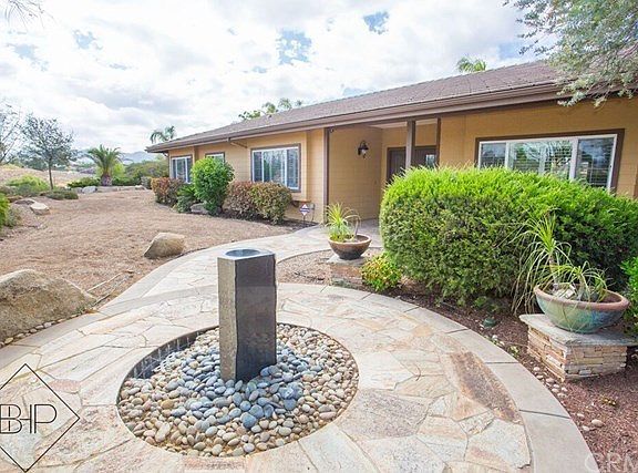 2nd image of 35505 Calle Nopal