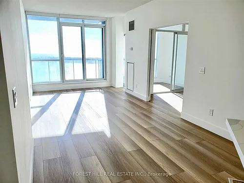 8 York St #3409 Photo 1