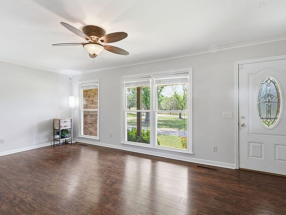5th image of 1024 Rome Pike