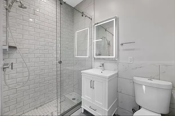 Rented by REAL New York | media 33