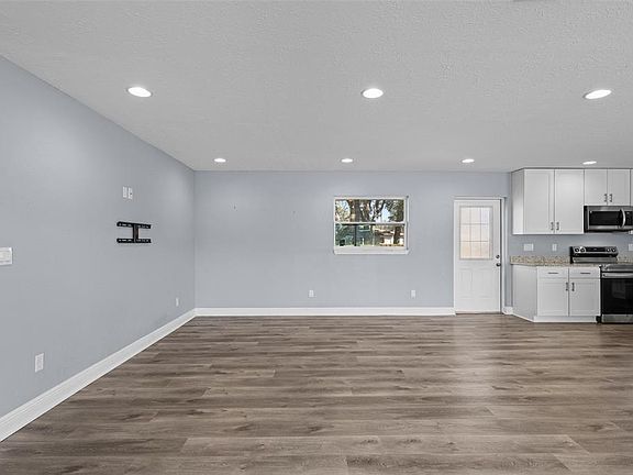 4th image of 606 Bama Rd