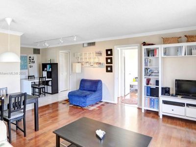 1020 94th St APT 401, Bay Harbor Islands, FL, 33154