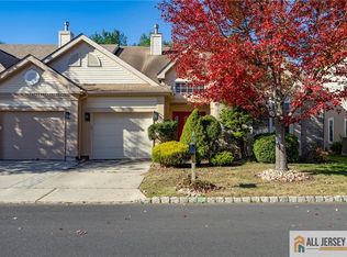 91 Birmingham Ln, Monroe Township, NJ