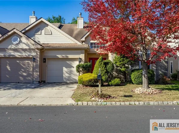 91 Birmingham Ln, Monroe Township, NJ 08831