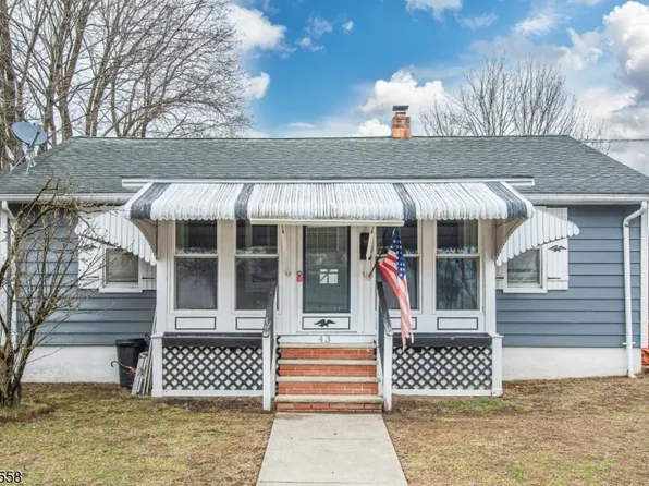 43 Bridge St, Ogdensburg Boro, NJ 07439
