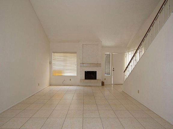 3rd image of 819 N College Ave