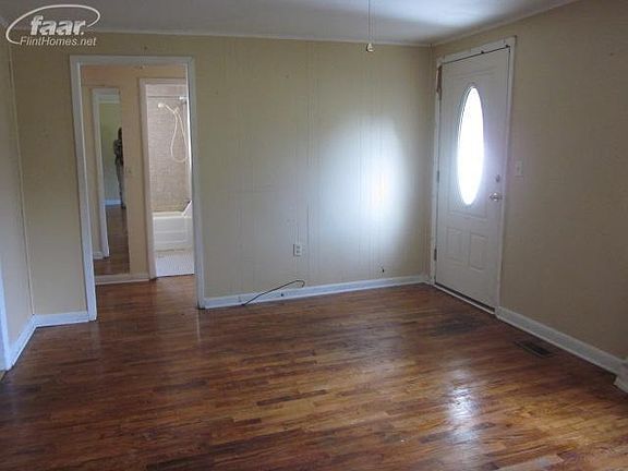 2nd image of 129 Athletic St