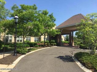 64 Londonberry Dr, Holmdel, NJ 07733