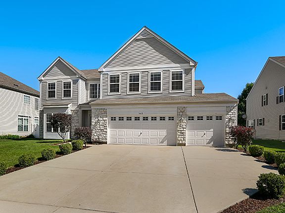 2nd image of 1612 Woodland Ln