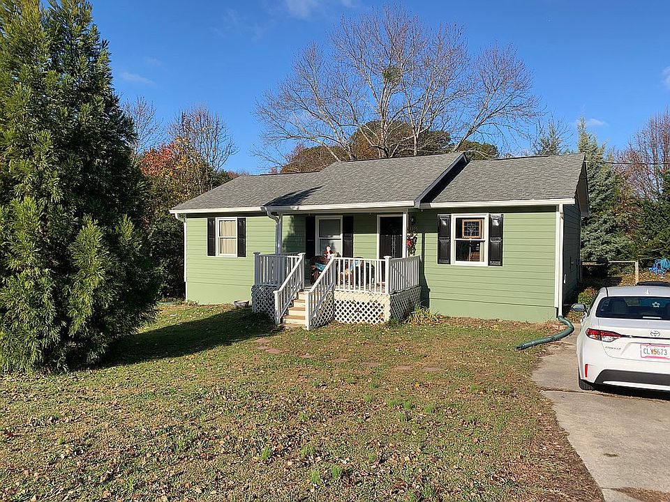 2nd image of 1356 Sommerset Pl