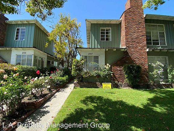 3rd image of 237 N Hollywood Way Unit A