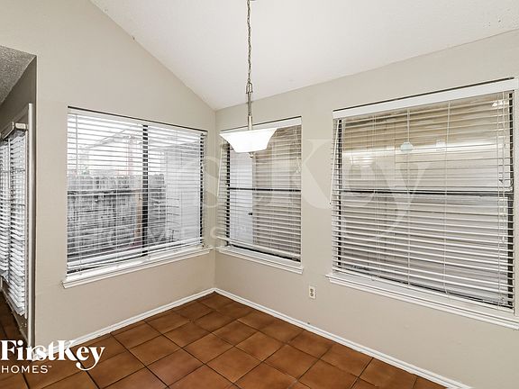5th image of 8603 Kinghaven St