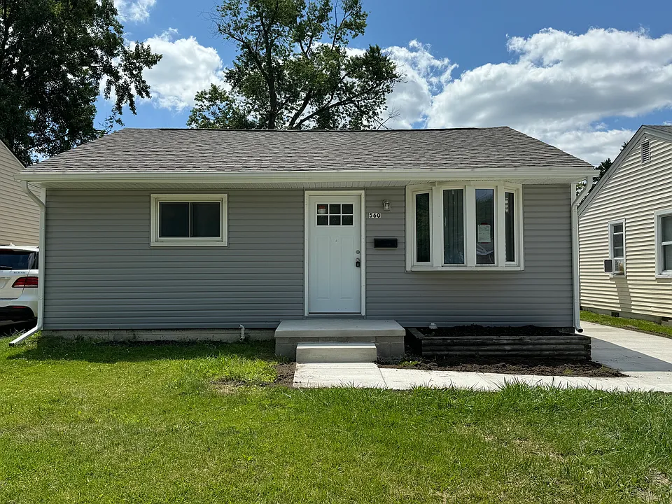 560 E Kalama Ave