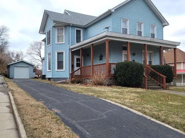 224 W Pine St, Canton, IL 61520