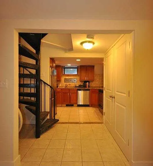 Sussex St — Photo 10