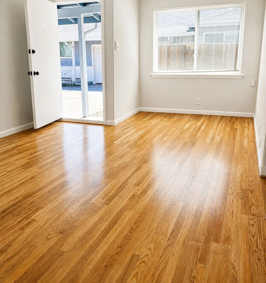 2 bed, 850 sqft, $4,200 — Photo 4