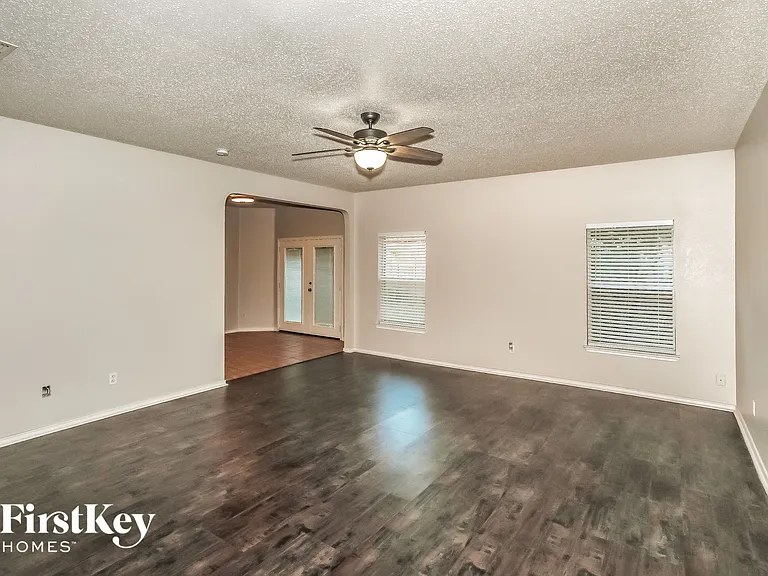 5293 Chessie Cir — Photo 2