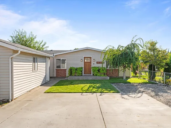9139 W Arrowhead Ave, Kennewick, WA 99336