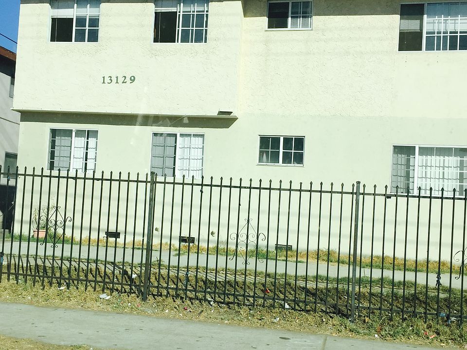 1st image of 13129 Vanowen St