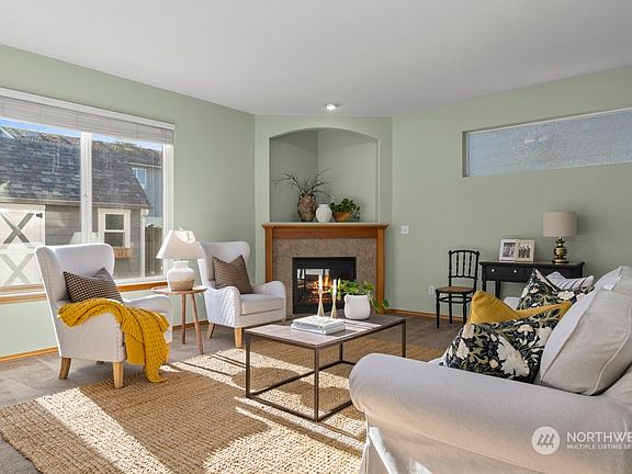 3rd image of 1624 178th Street Ct E