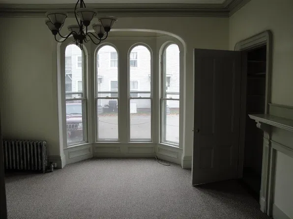 303 Brackett St #1, Portland, ME 04102