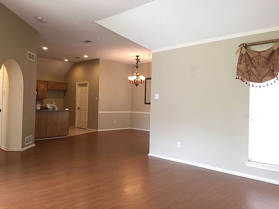 5th image of 4125 Creekmeadow Dr