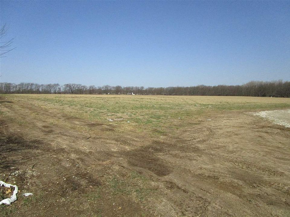2nd image of 58490 Crossview Ln