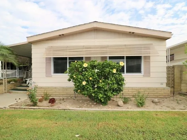 2330 Lake Forest Cir #110, La Habra, CA 90631