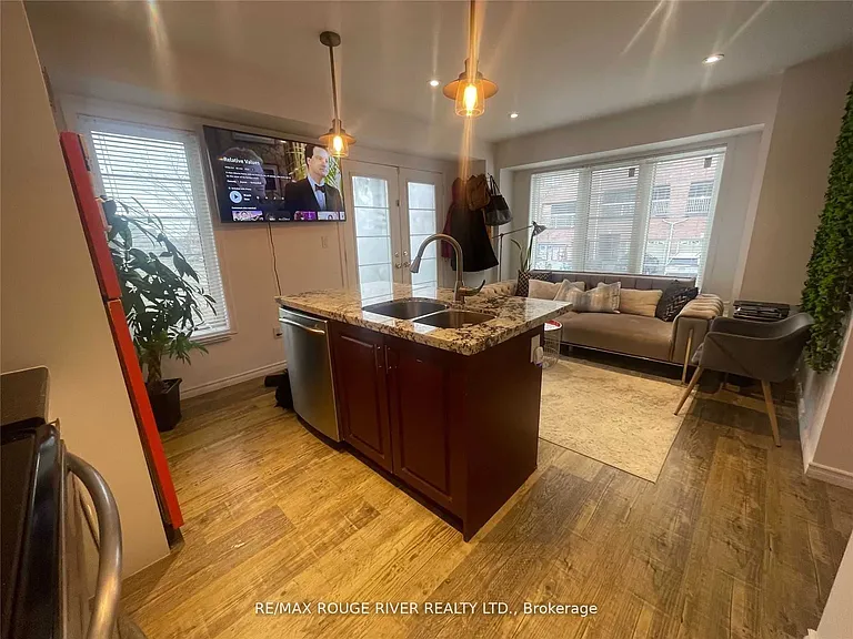 16 Lawrencetown St #BASEMENT — Photo 2