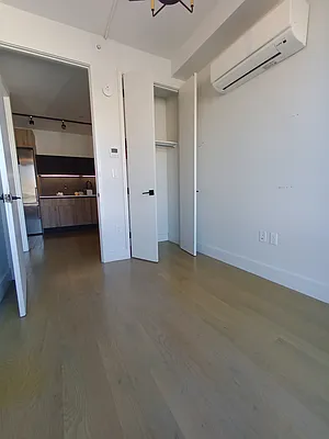 Rented by City Vista Inc | media 31