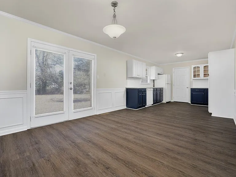 3930 Telstar Cir SW — Photo 4