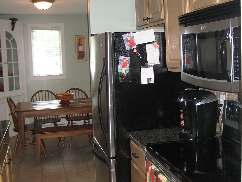 Stainless appliances to stay