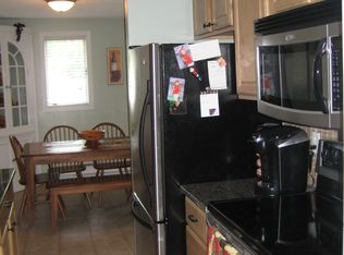 220 Bedford St APT 1E, Bridgewater, MA 02324