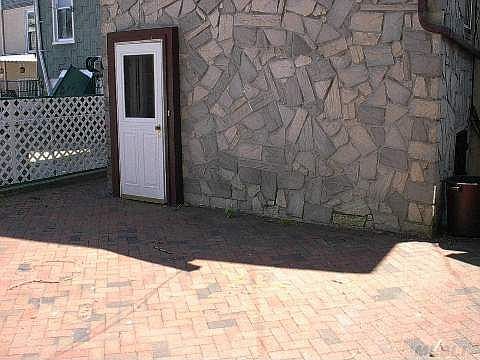 3rd image of 54-01 Woodside Ave