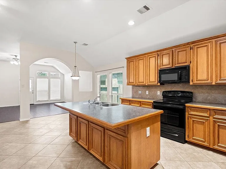 13306 Brantfield Park Ln — Photo 9